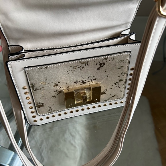 Stylish gold & cream colour mini bag, brand new - Picture 2 of 4